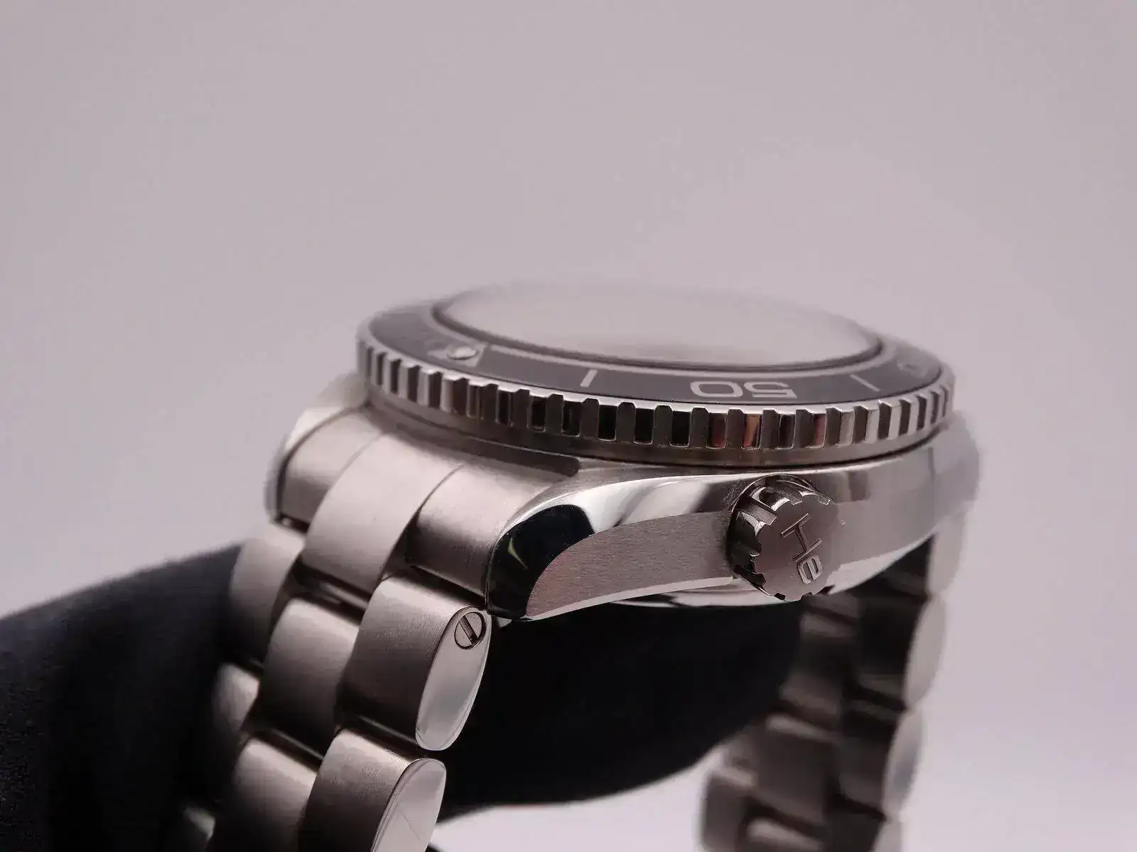 Omega Seamaster Planet Ocean CoAxial 01214.JPG