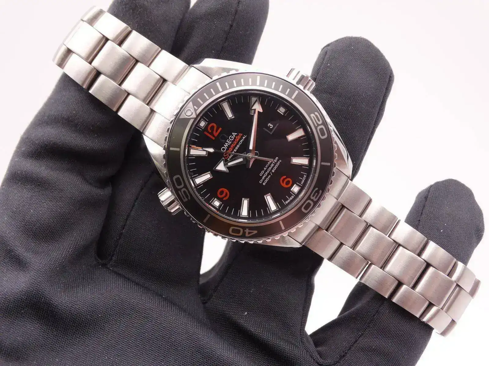 Omega Seamaster Planet Ocean CoAxial 01215.JPG