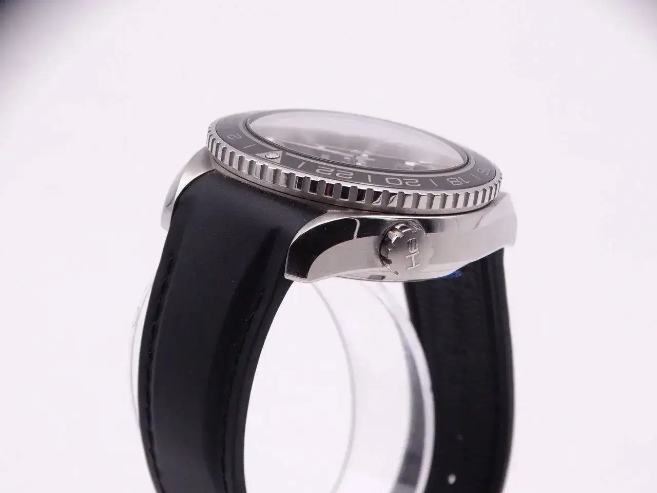 Omega Seamaster Planet Ocean GMT 07103.webp