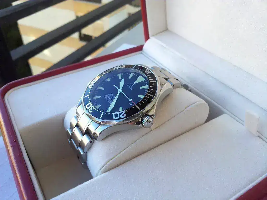 Omega-Seamaster-Professional-2254.50.00-10.webp
