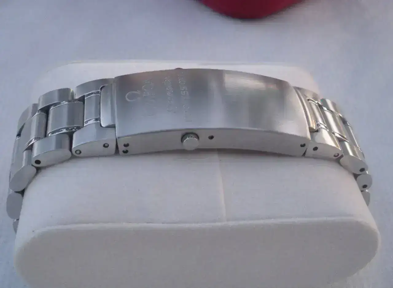 Omega-Seamaster-Professional-2254.50.00-11.webp