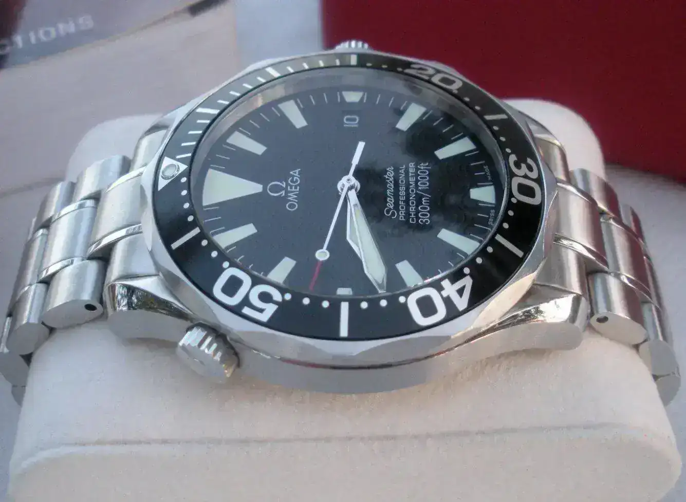 Omega-Seamaster-Professional-2254.50.00-13.webp