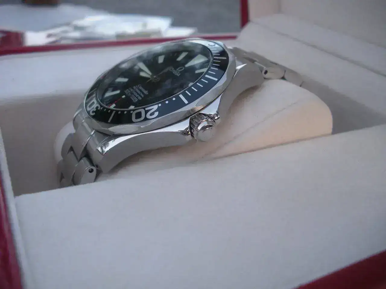 Omega-Seamaster-Professional-2254.50.00-73.webp