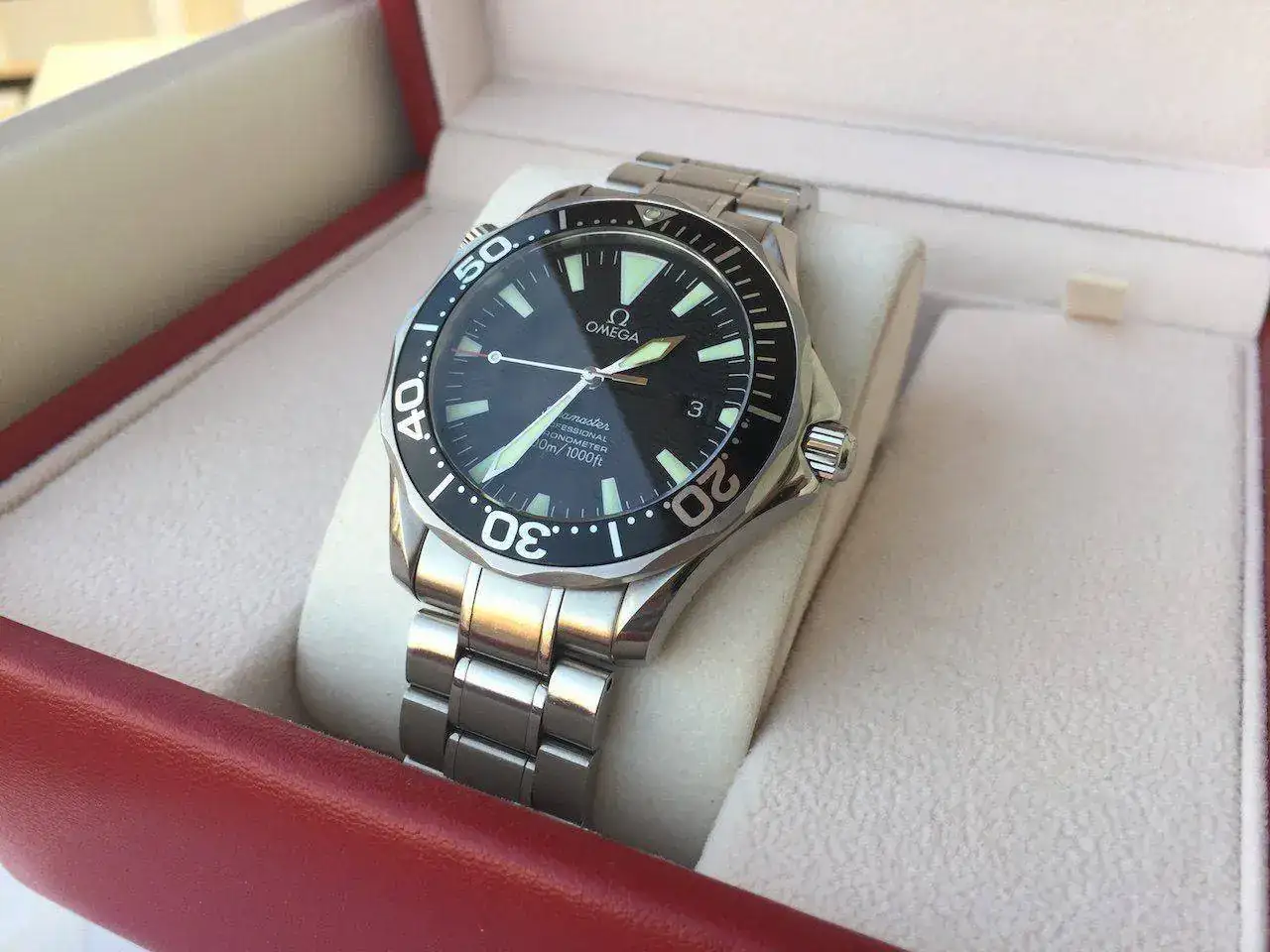 Omega-Seamaster-Professional-ref.-2254.50.00-10.webp