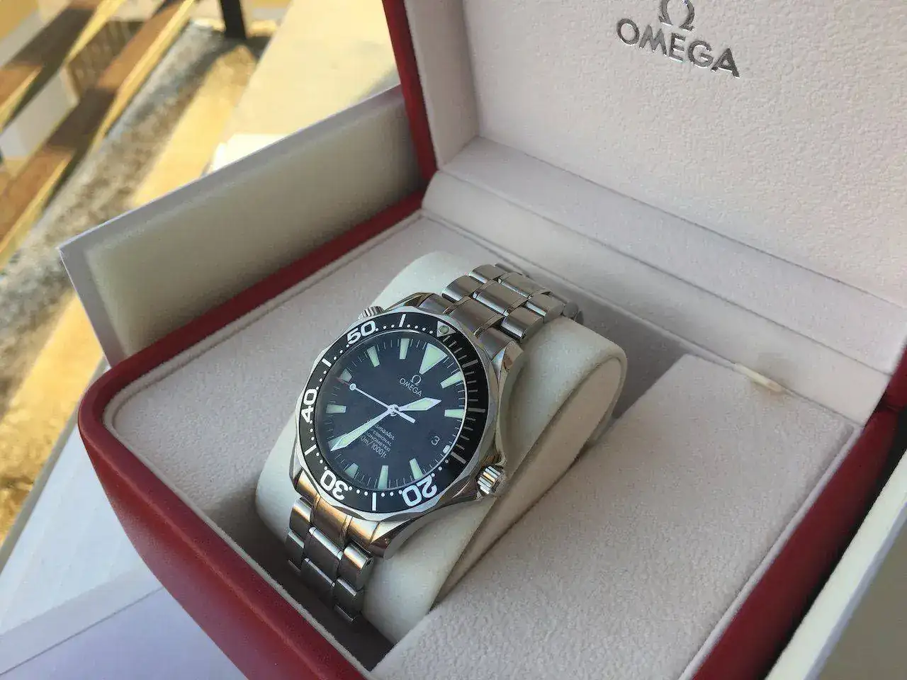 Omega-Seamaster-Professional-ref.-2254.50.00-12.webp