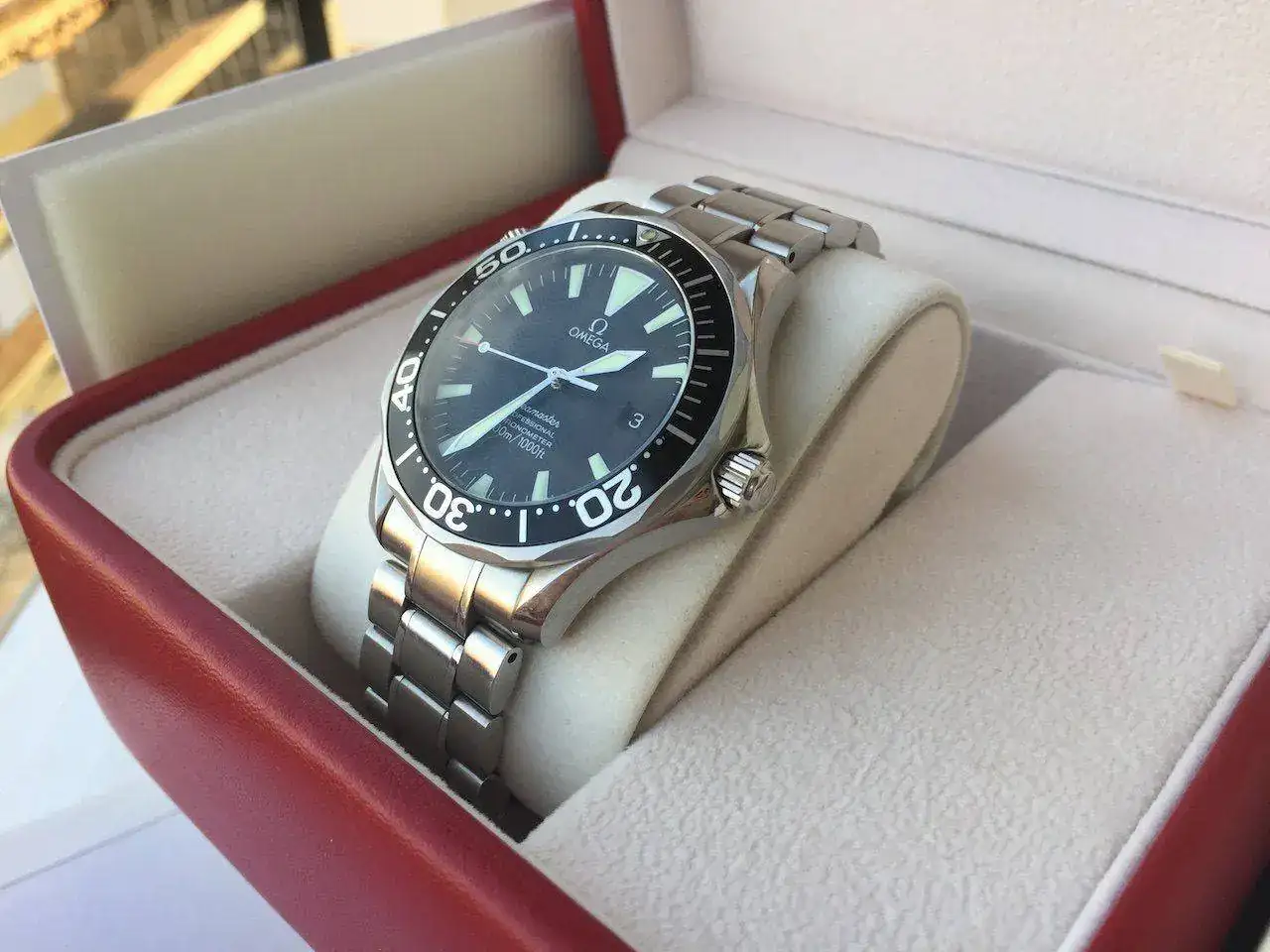 Omega-Seamaster-Professional-ref.-2254.50.00-13.webp