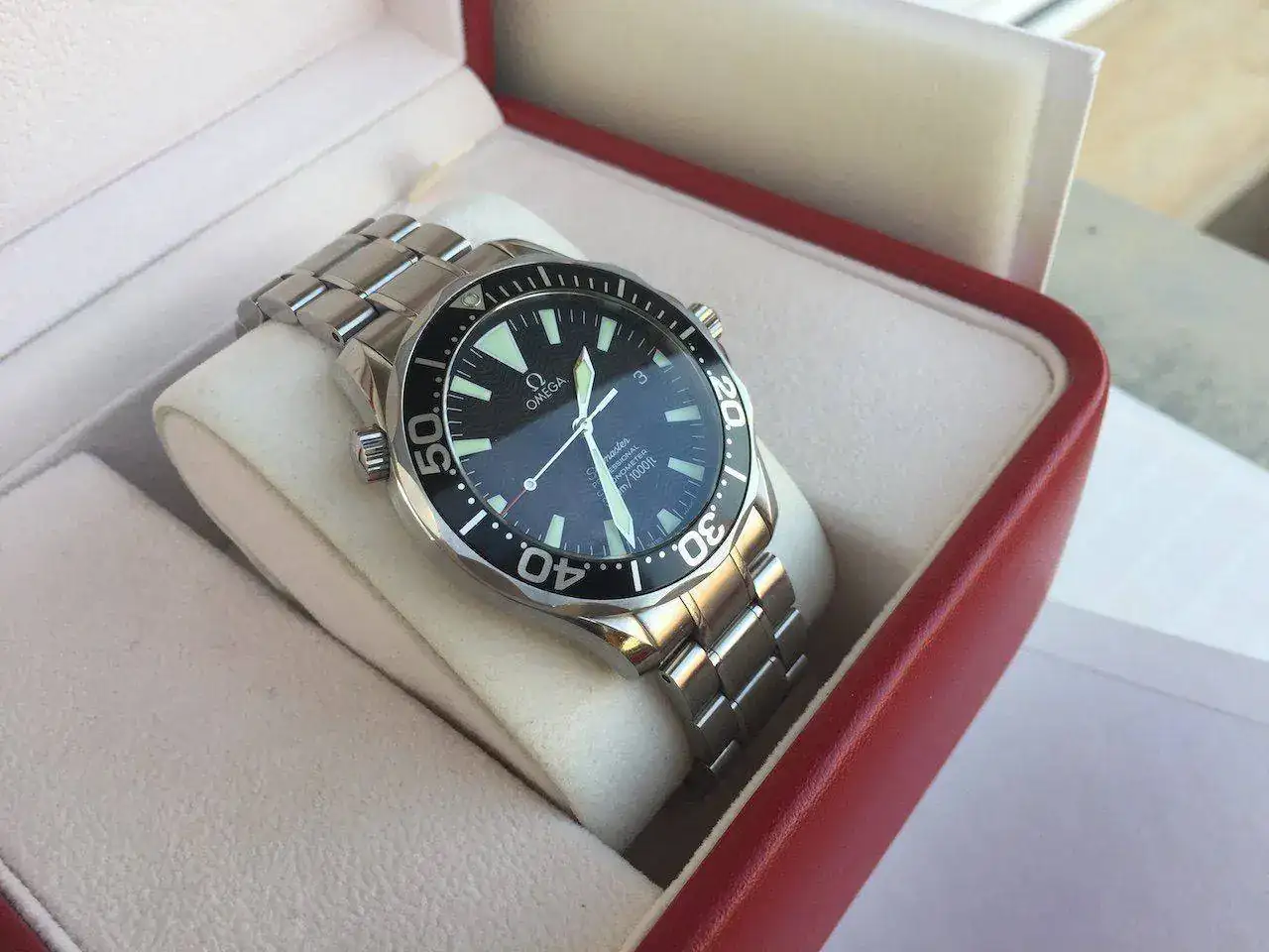 Omega-Seamaster-Professional-ref.-2254.50.00-15.webp