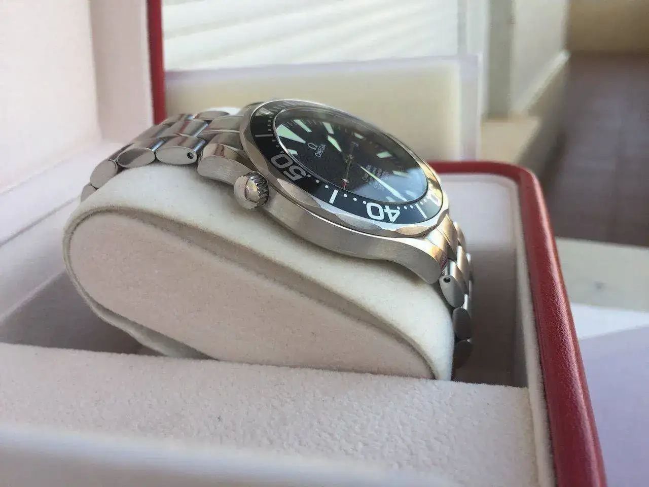 Omega-Seamaster-Professional-ref.-2254.50.00-22.webp