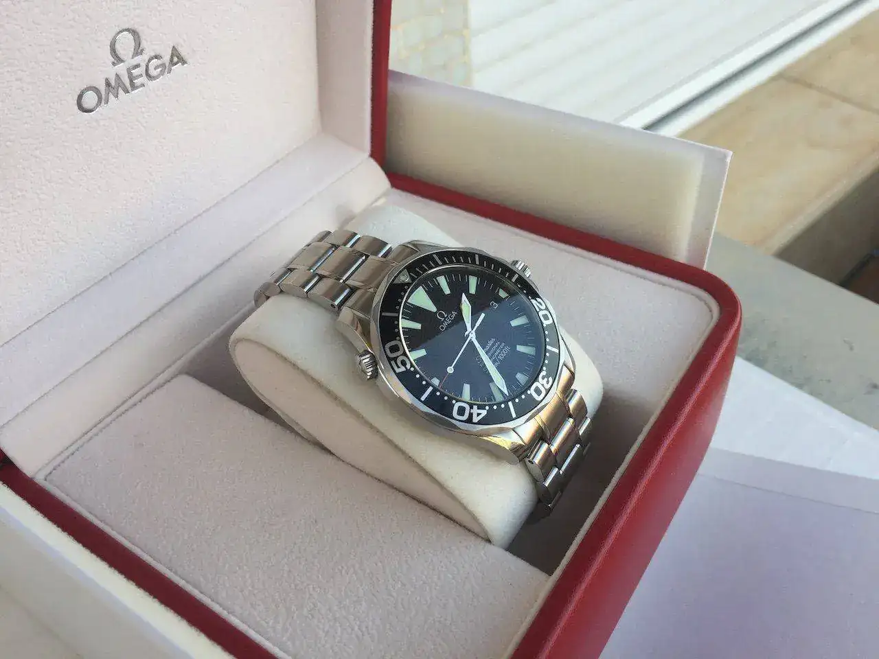 Omega-Seamaster-Professional-ref.-2254.50.00-24.webp