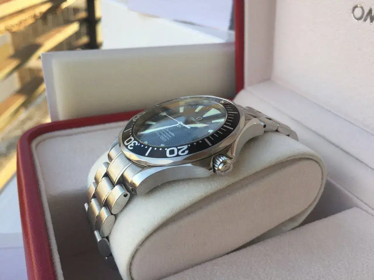 Omega-Seamaster-Professional-ref.-2254.50.00-29.webp