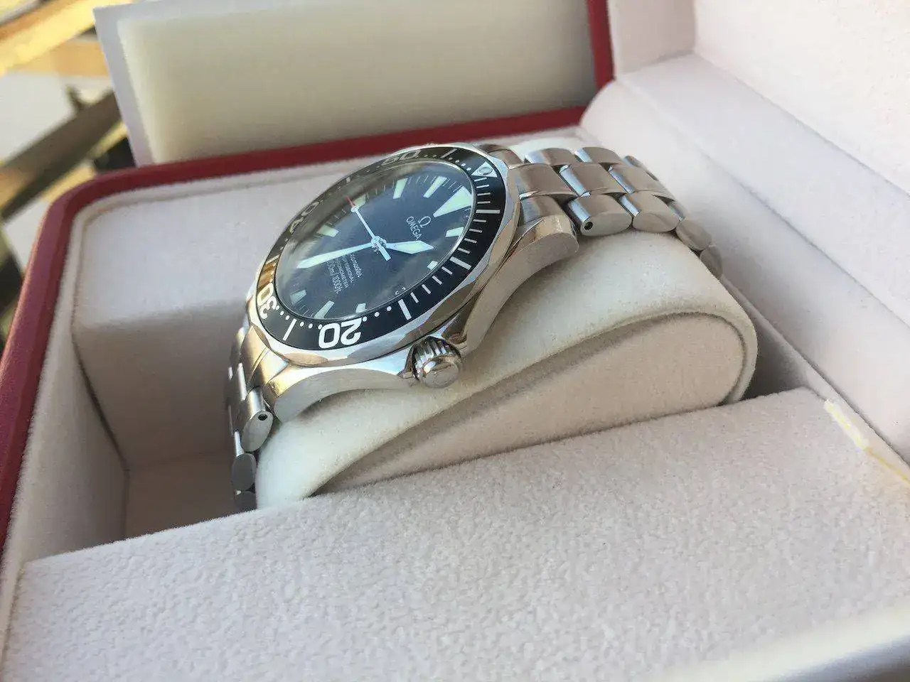 Omega-Seamaster-Professional-ref.-2254.50.00-32.webp