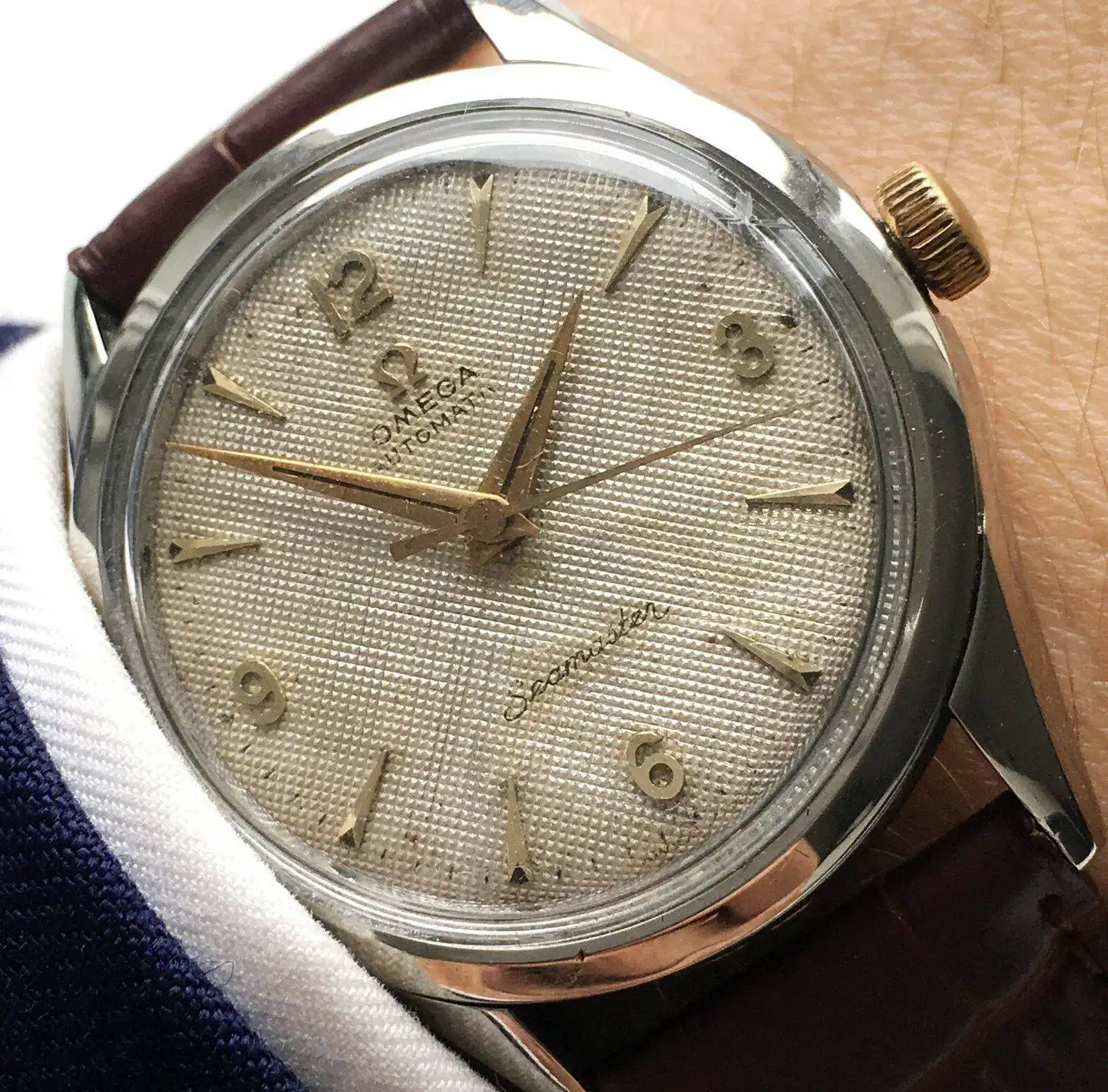 omega-sm-honey-3.webp