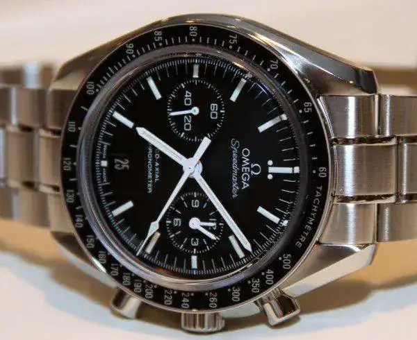 Omega-Speedmaster-9300-1.webp