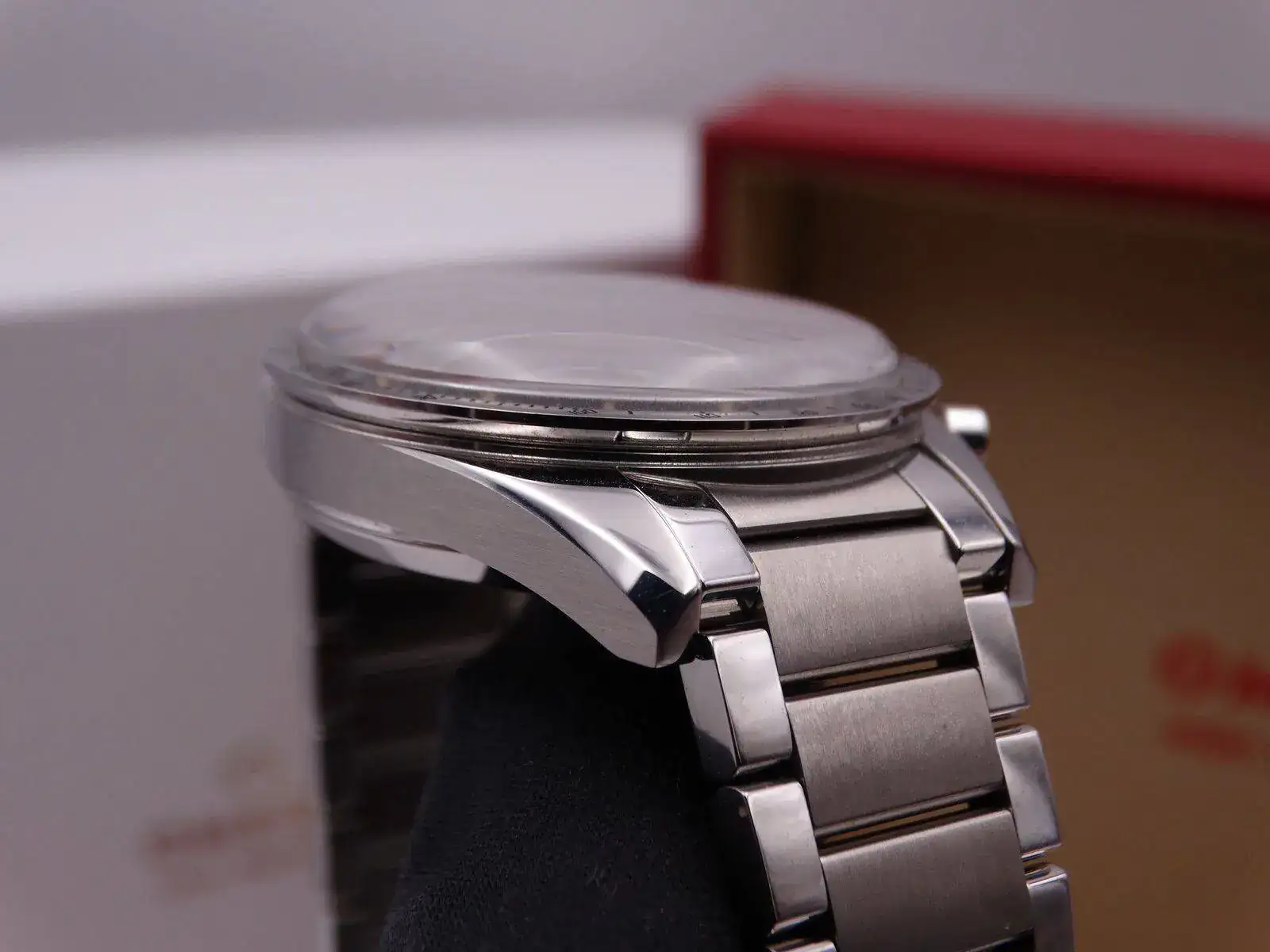 Omega Speedmaster Anniversary Trilogy 01112.JPG