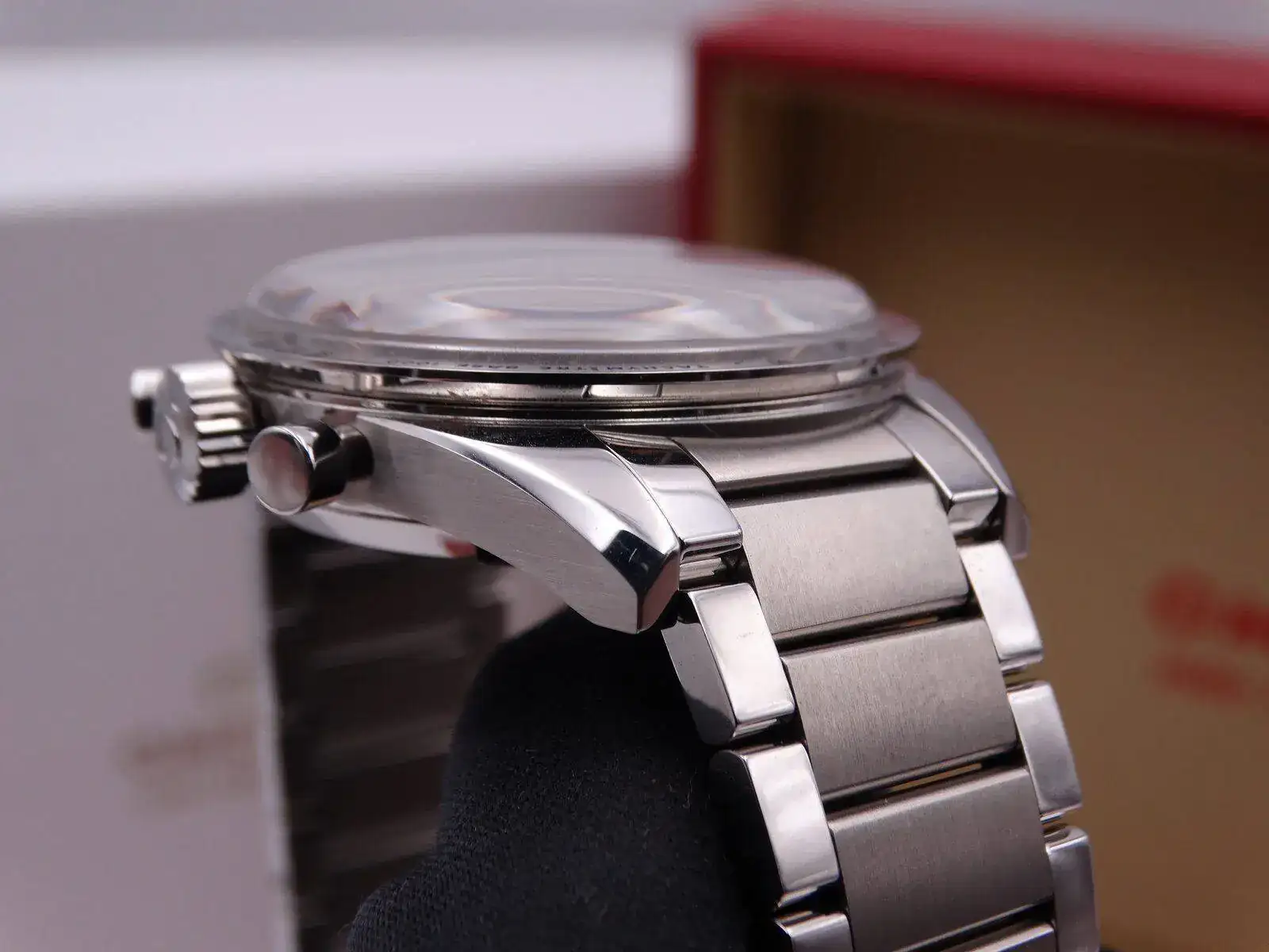 Omega Speedmaster Anniversary Trilogy 01114.JPG