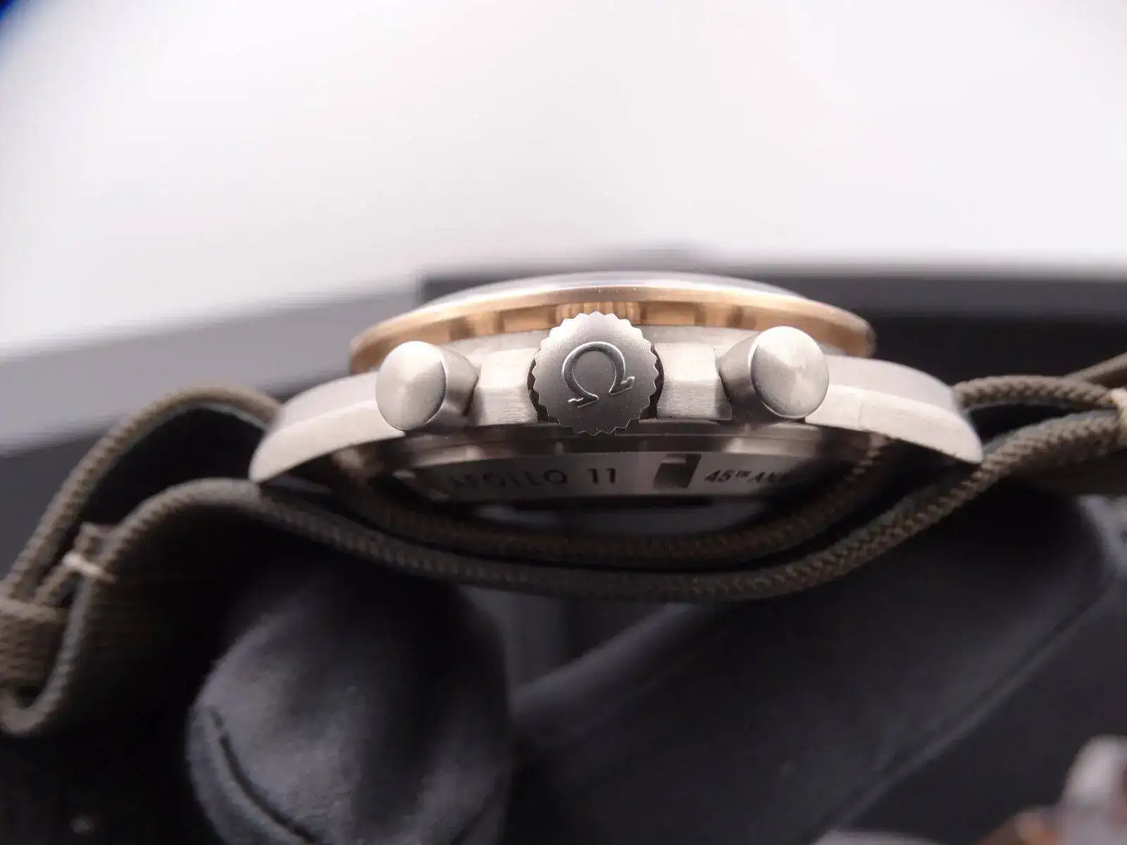 Omega Speedmaster Apollo 11 Limited Edition 00317.webp