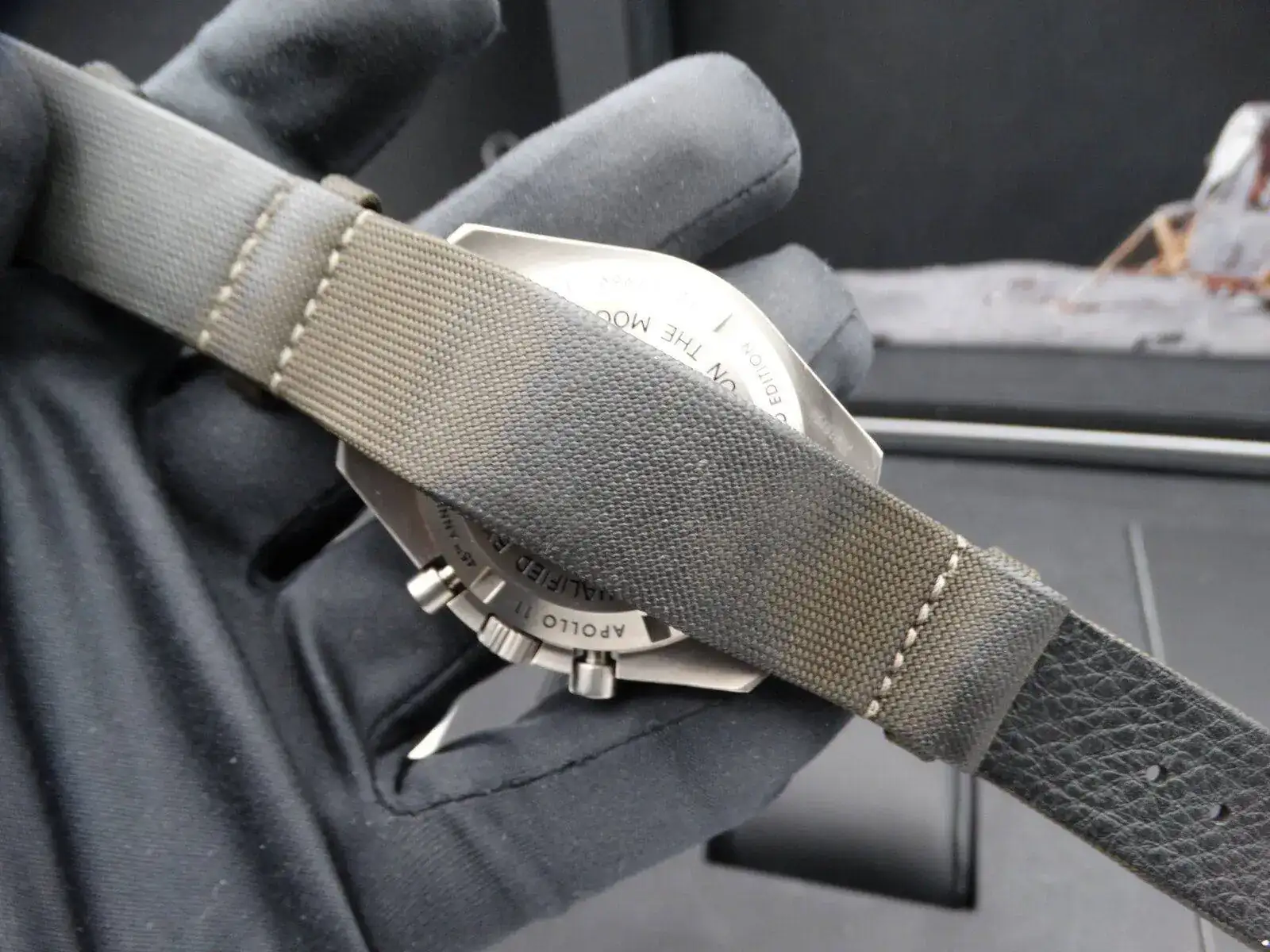 Omega Speedmaster Apollo 11 Limited Edition 00322.webp