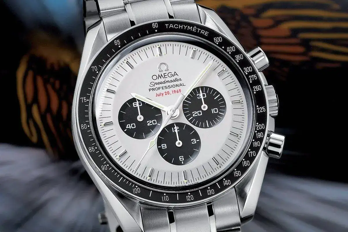 Omega-Speedmaster-Apollo-XI-35th-panda-dial-SU-145.0227.webp