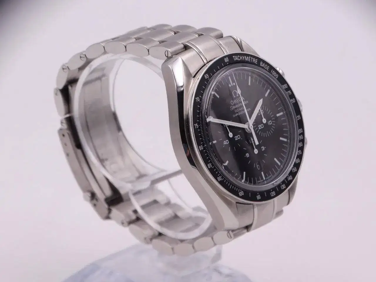 Omega speedmaster Automatic 44 coaxial enamel 09134.webp