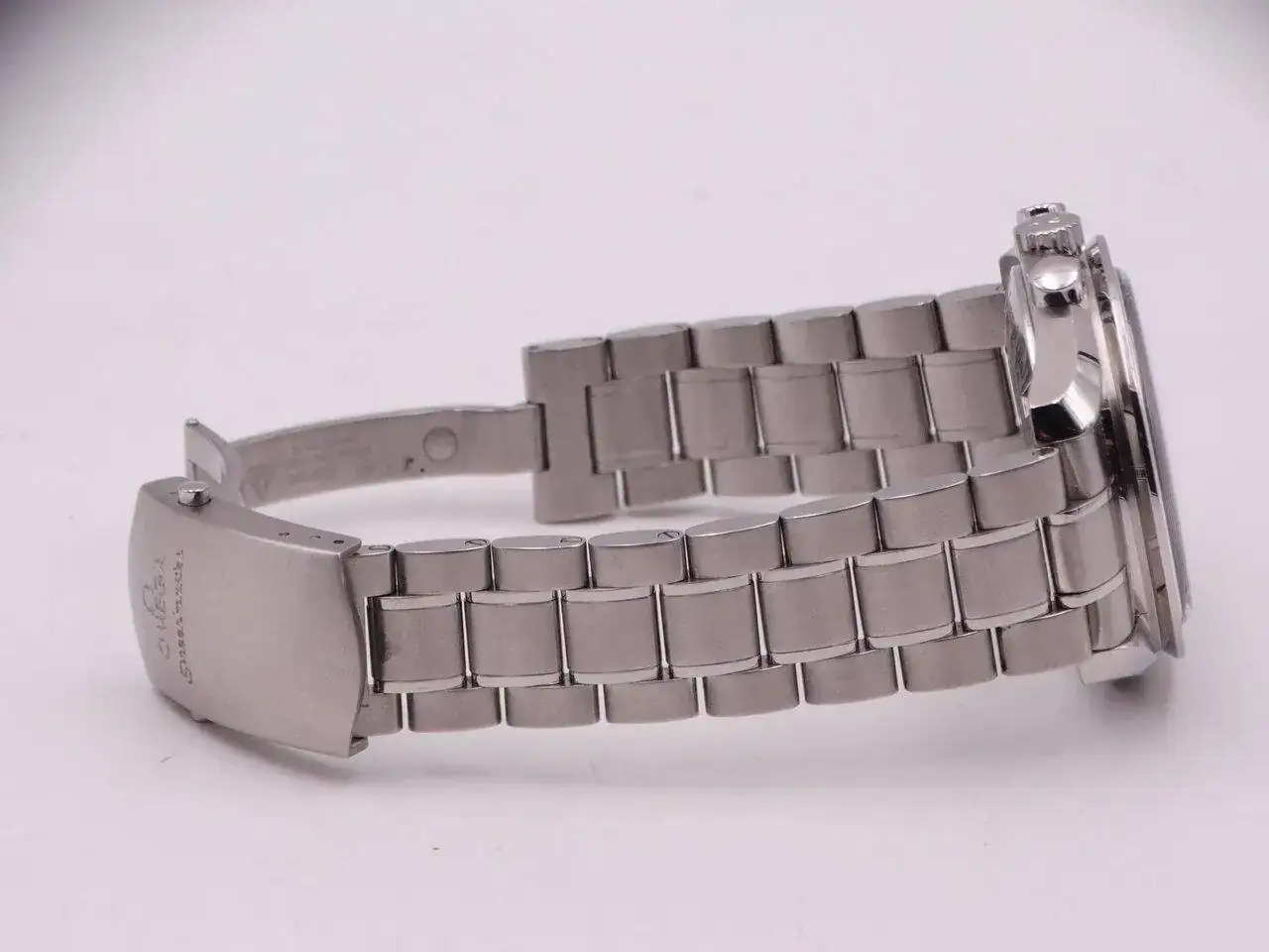 Omega speedmaster Automatic 44 coaxial enamel 09142.webp