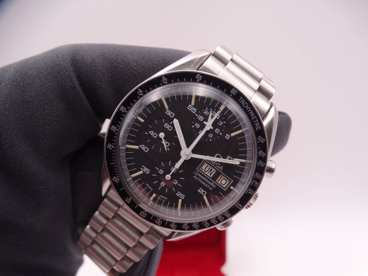 Omega Speedmaster Automatic Holly Grial 03217.JPG
