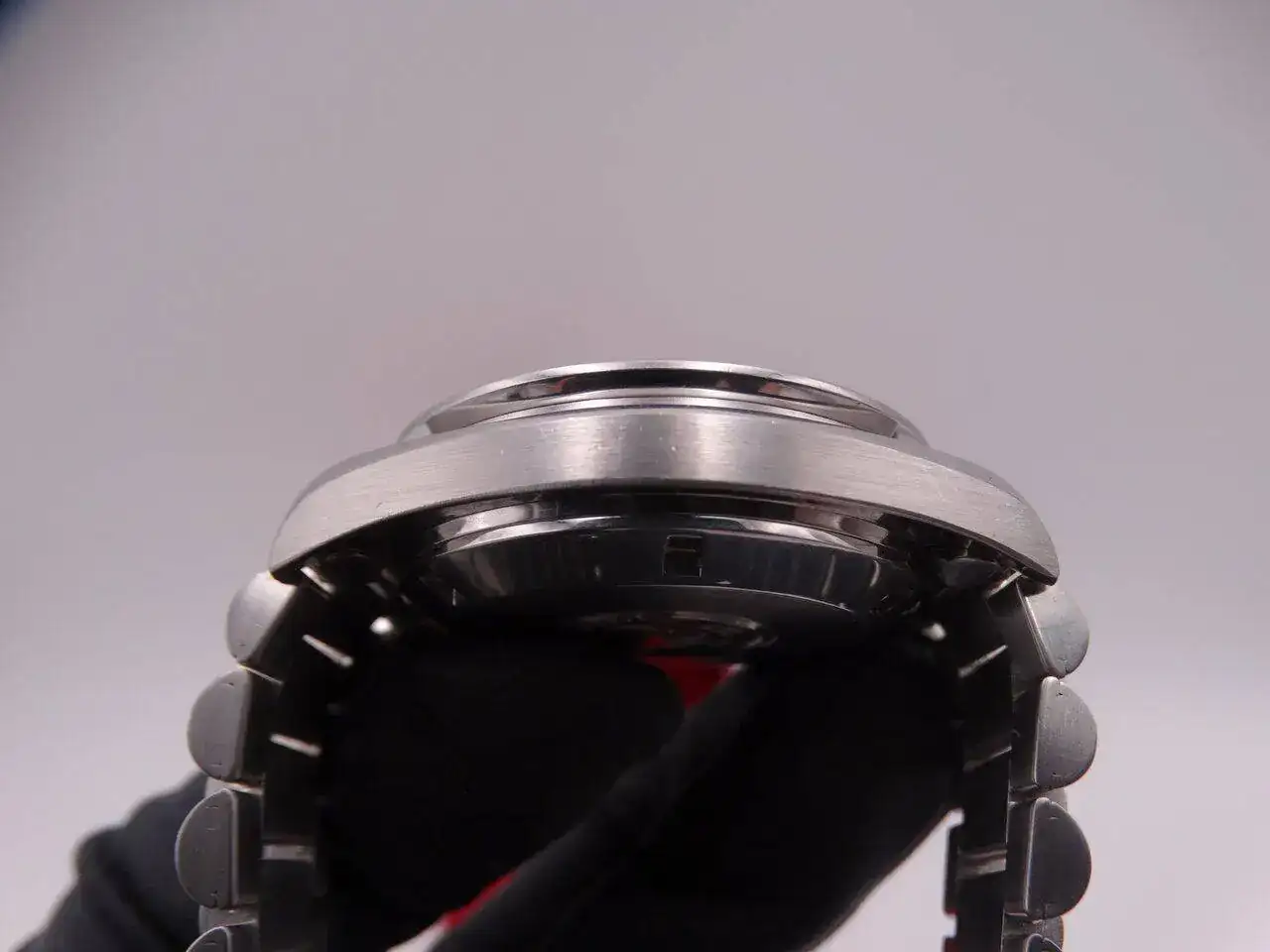 Omega Speedmaster Automatic Holly Grial 03220.webp