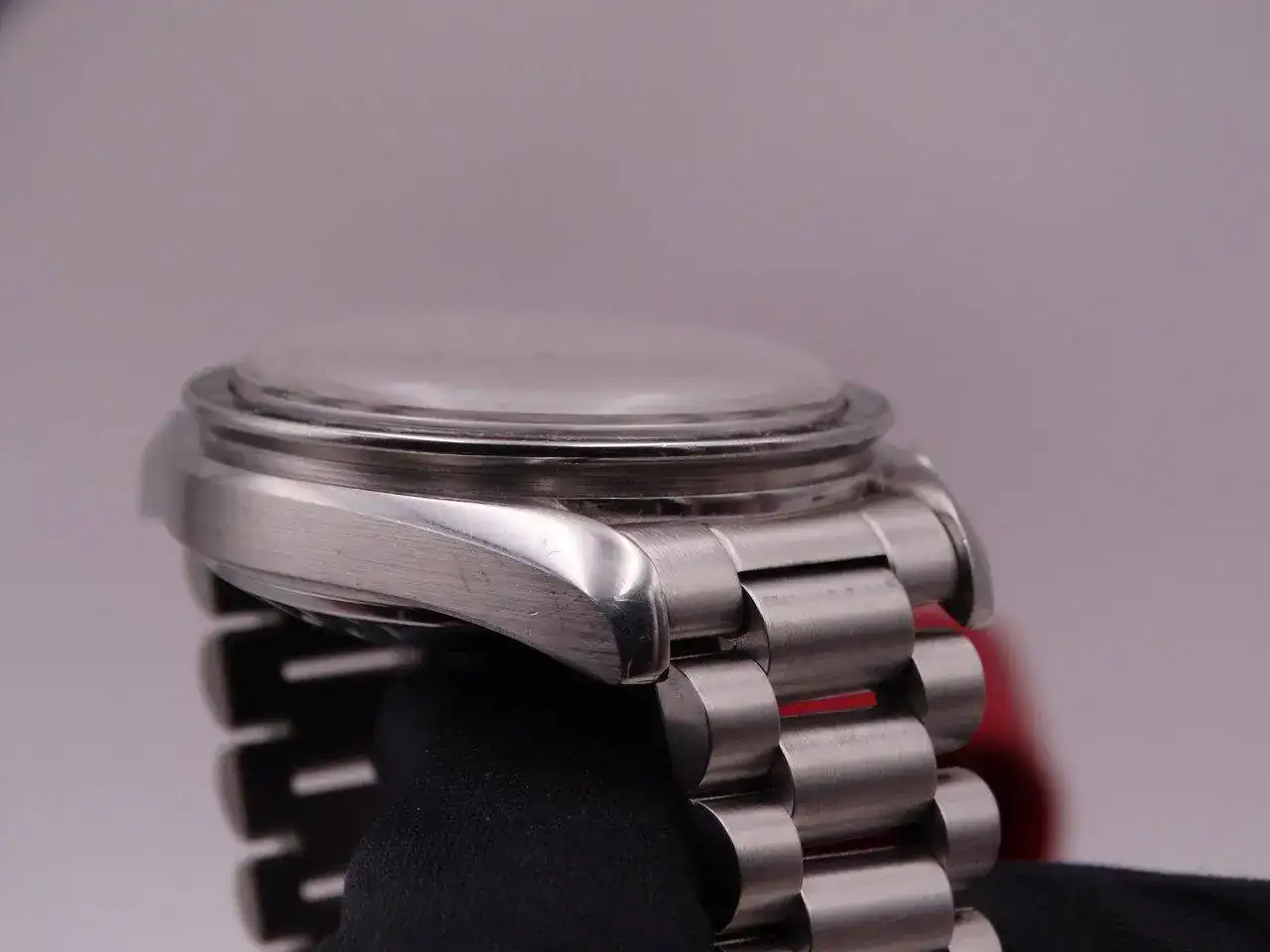 Omega Speedmaster Automatic Holly Grial 03226.webp