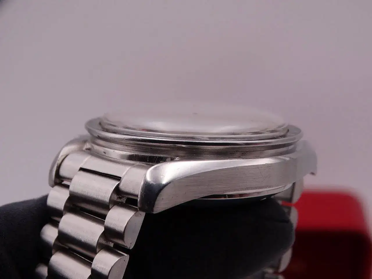 Omega Speedmaster Automatic Holly Grial 03229.webp