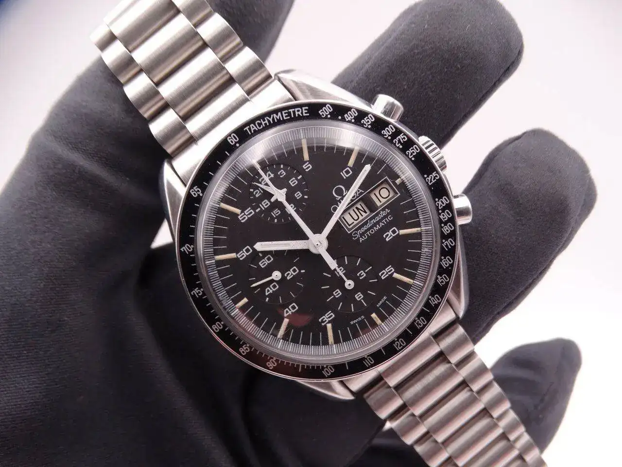 Omega Speedmaster Automatic Holly Grial 03234.webp