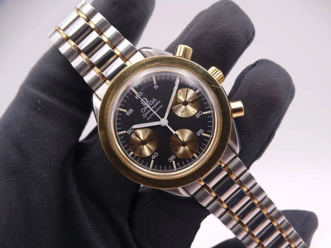 Omega Speedmaster Automatic Steel Gold 03783.webp