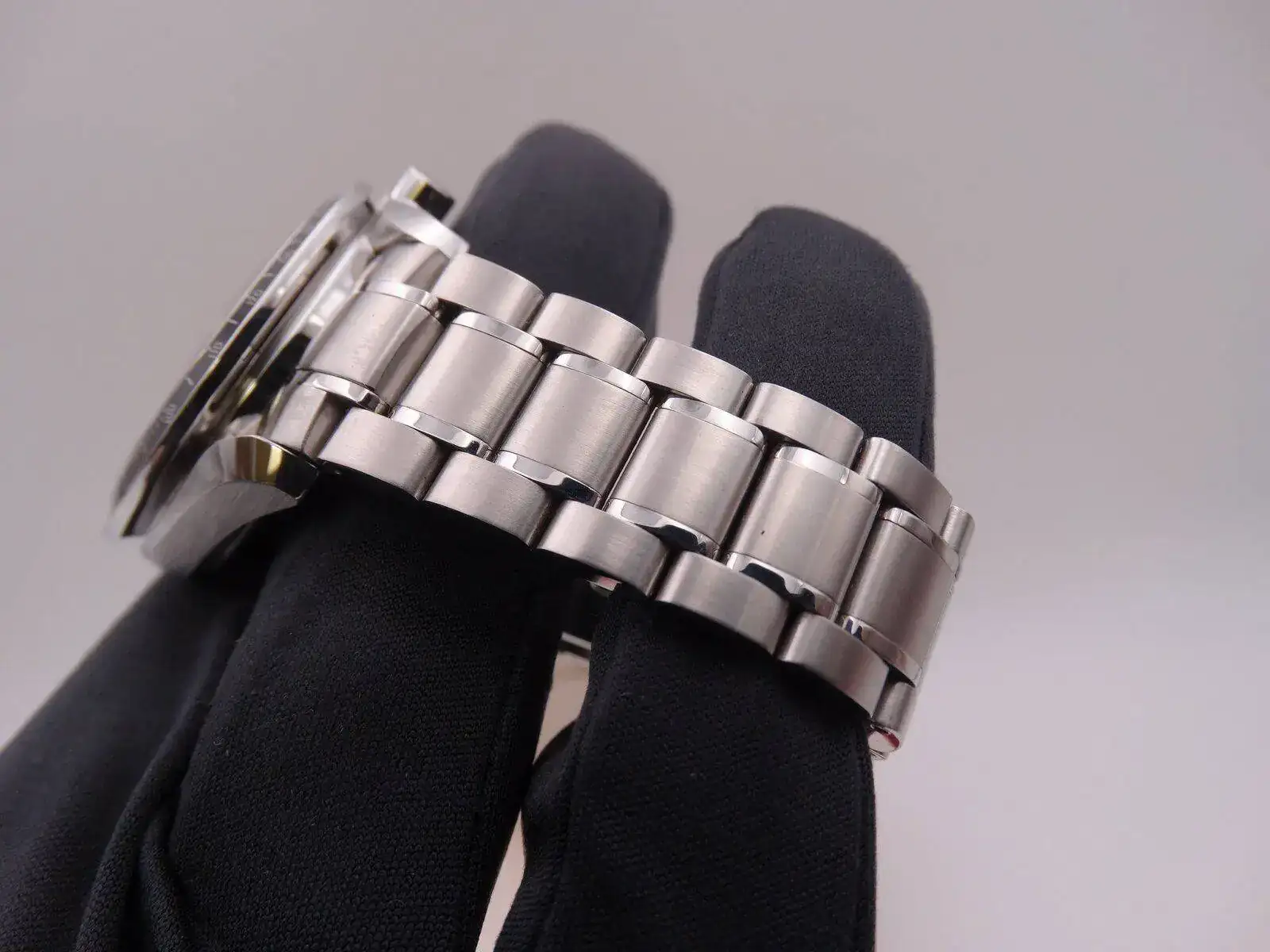 Omega Speedmaster Automatic Triple Date 02245.webp