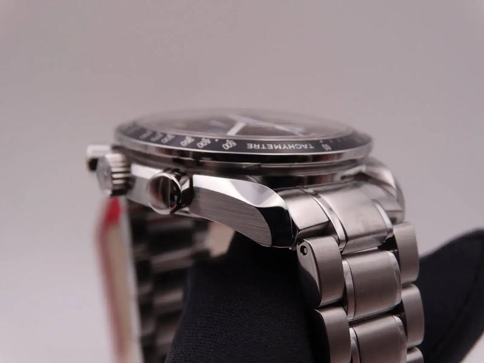 Omega Speedmaster Automatic Triple Date 02252.webp