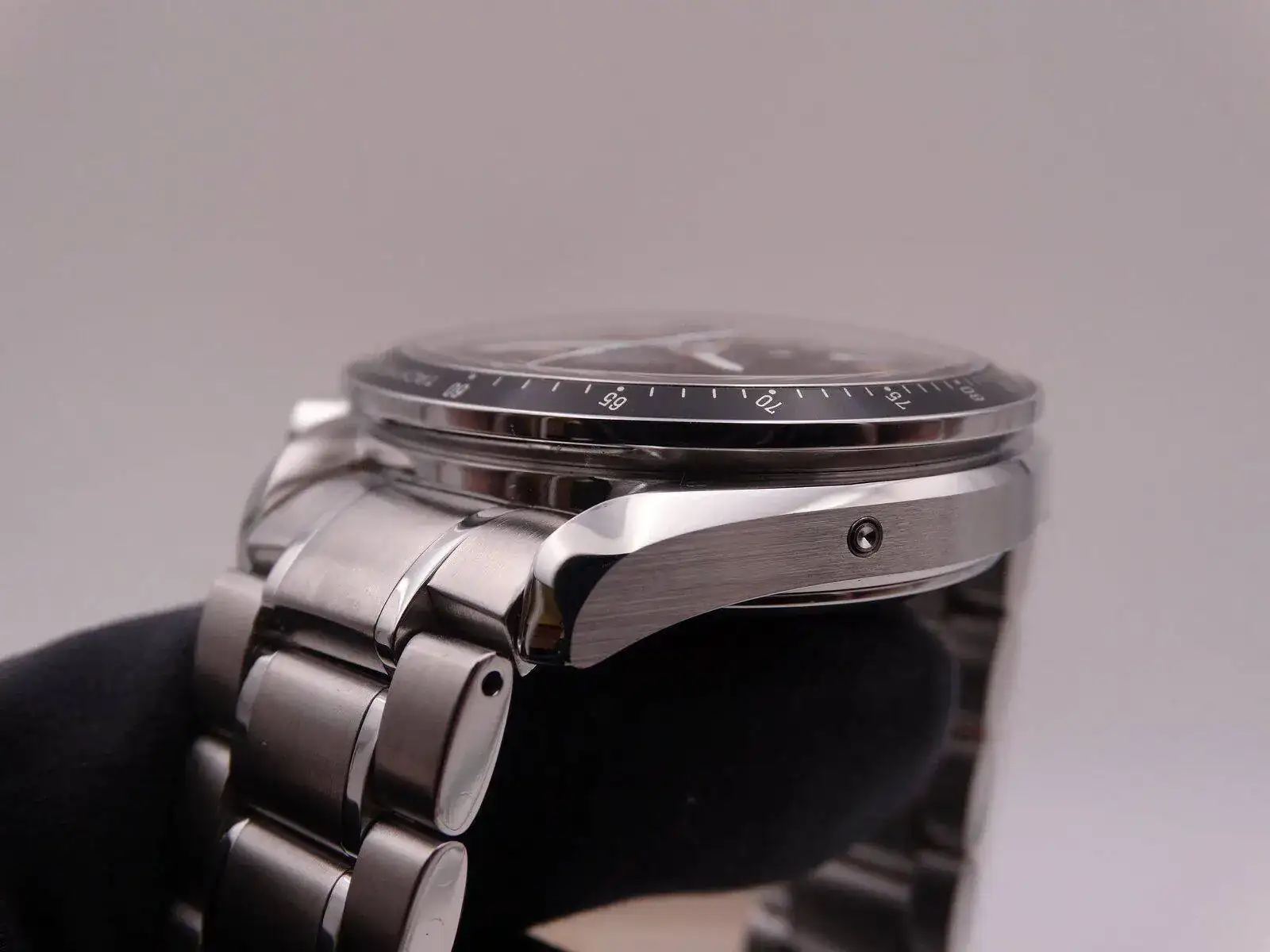 Omega Speedmaster Automatic Triple Date 02253.webp