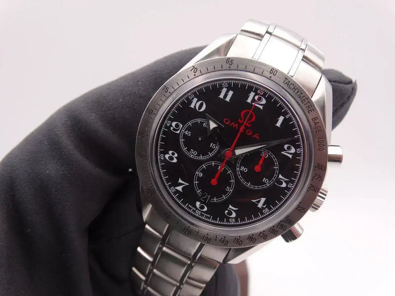 Omega Speedmaster Broad Arrow 7284.JPG