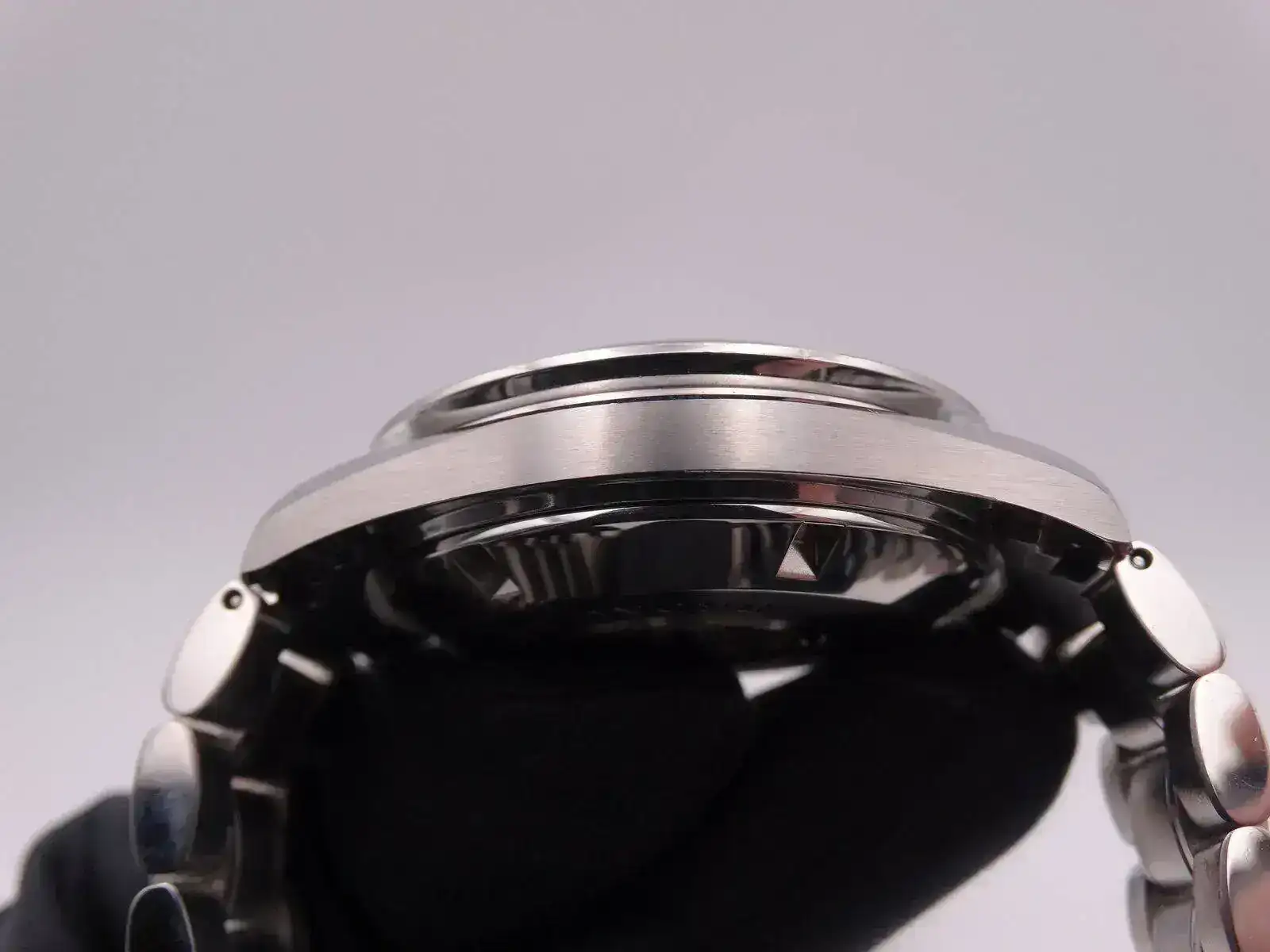 Omega Speedmaster Broad Arrow 7287.JPG