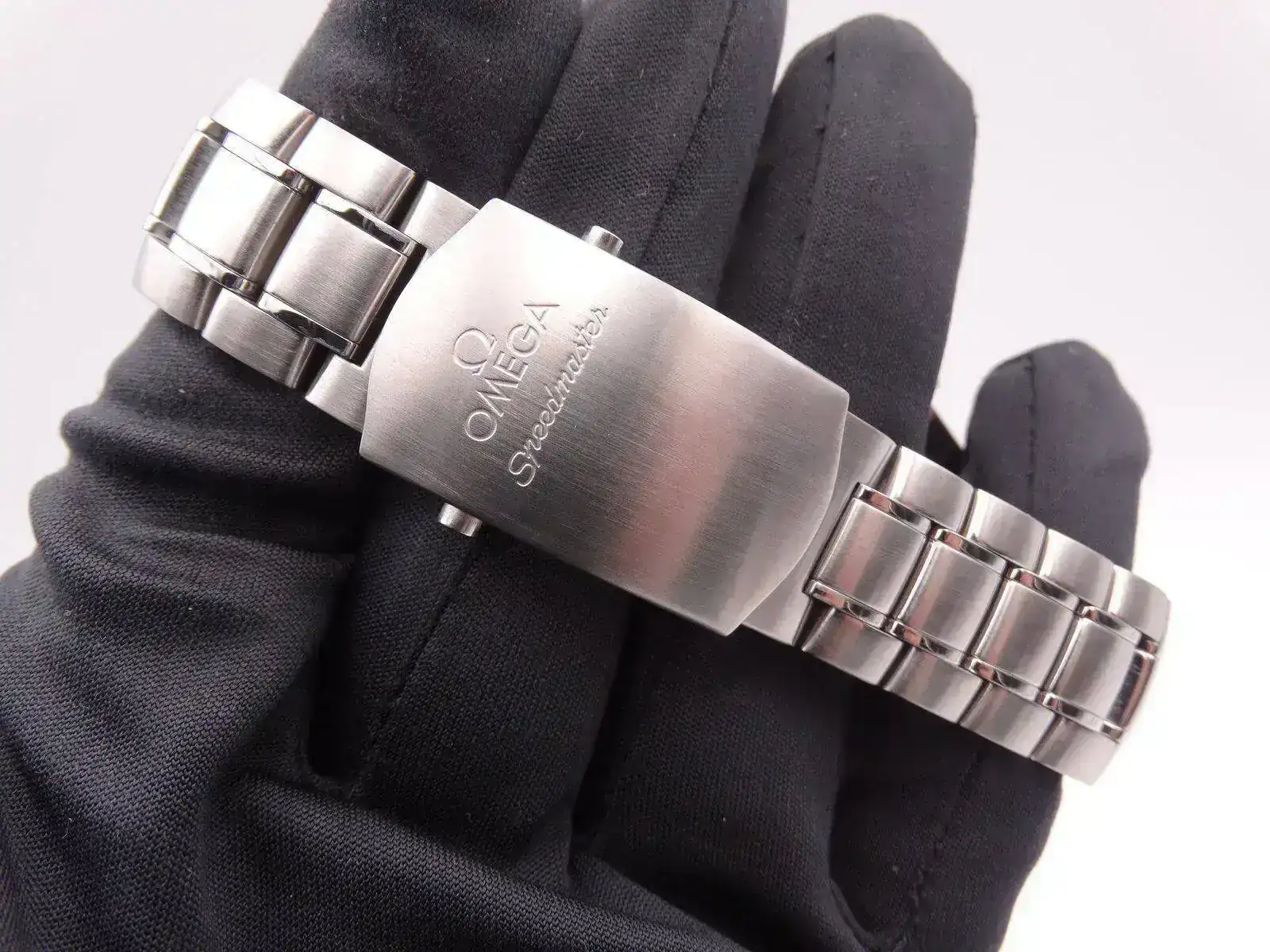 Omega Speedmaster Broad Arrow 7290.JPG