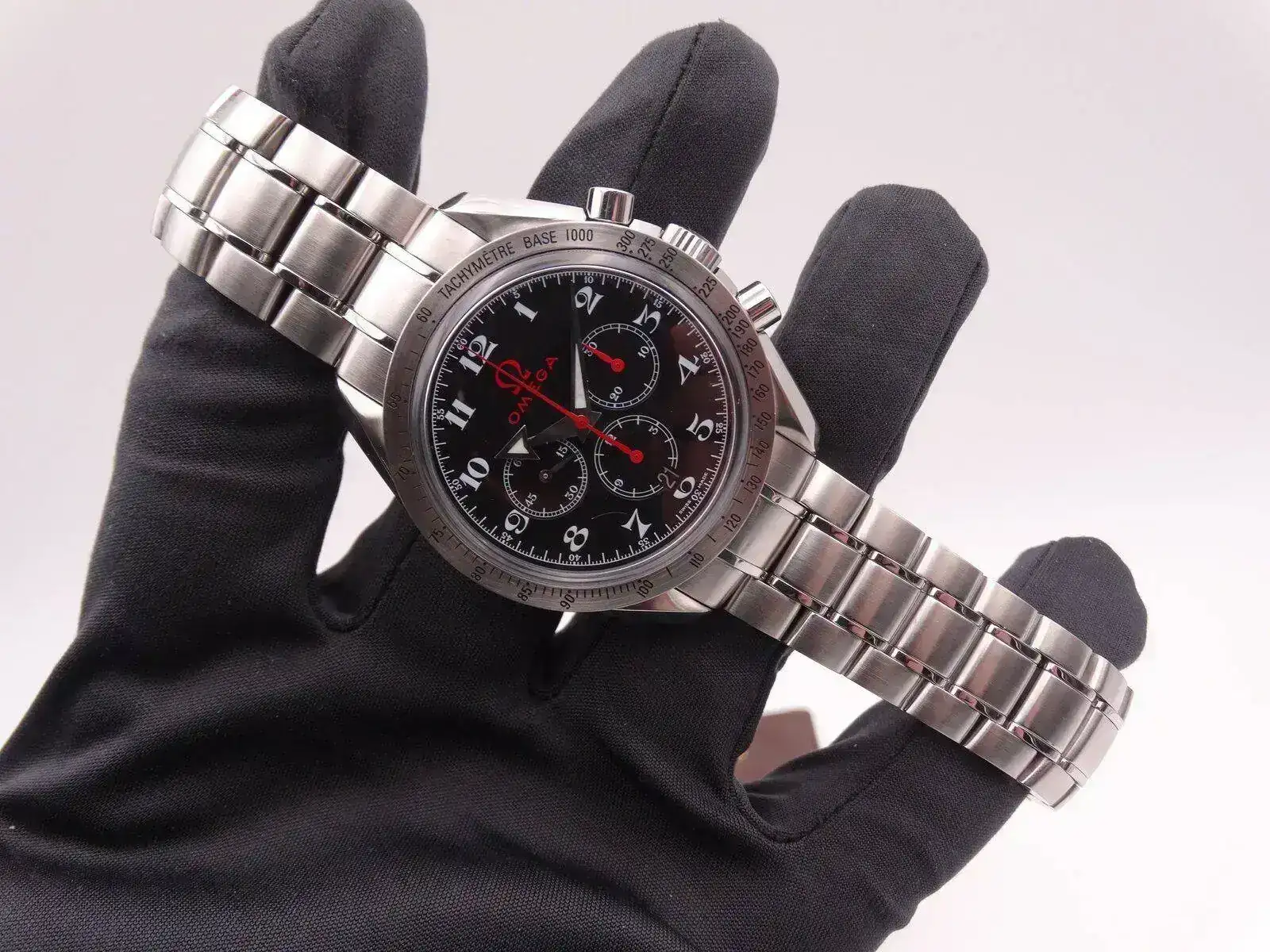 Omega Speedmaster Broad Arrow 7298.JPG