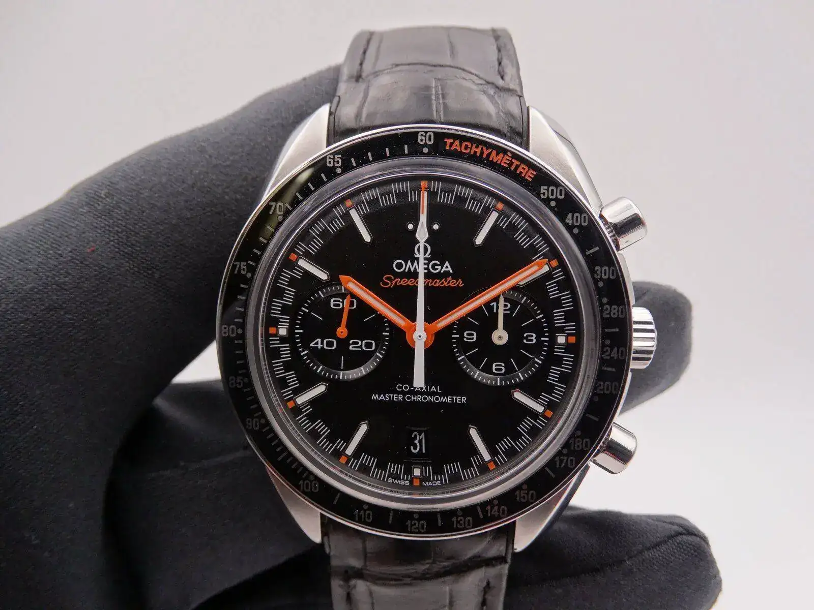 Omega Speedmaster Coaxial Master Chronometer 03255.JPG