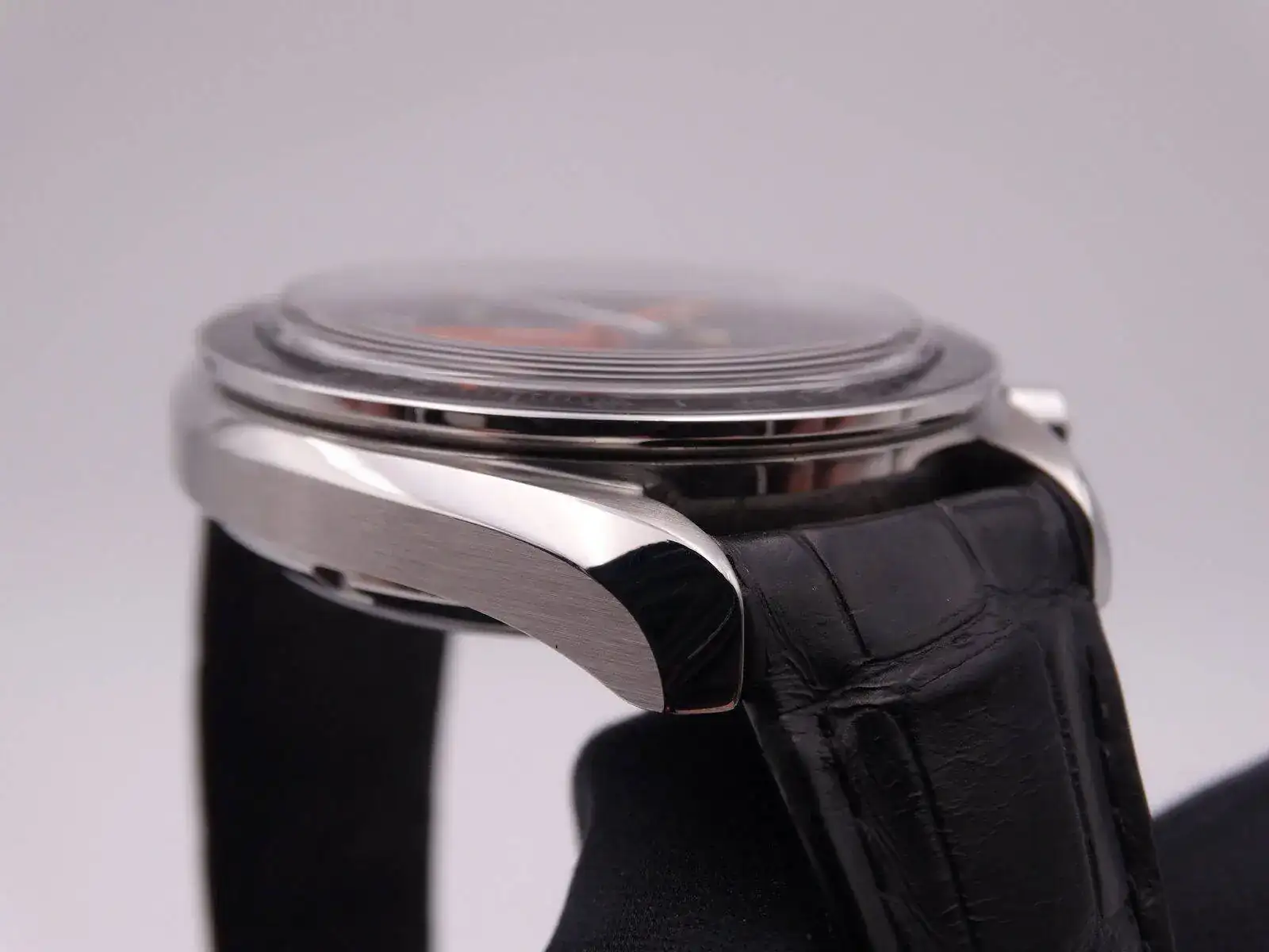 Omega Speedmaster Coaxial Master Chronometer 03263.JPG