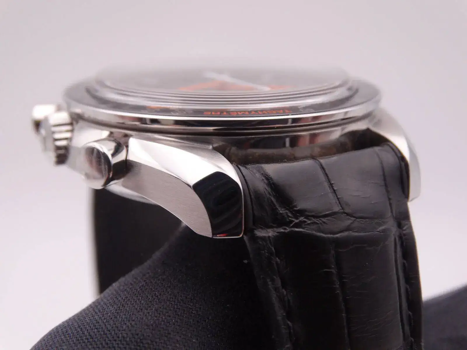 Omega Speedmaster Coaxial Master Chronometer 03265.JPG