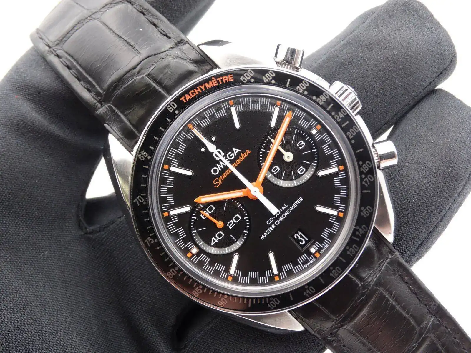 Omega Speedmaster Coaxial Master Chronometer 03271.JPG