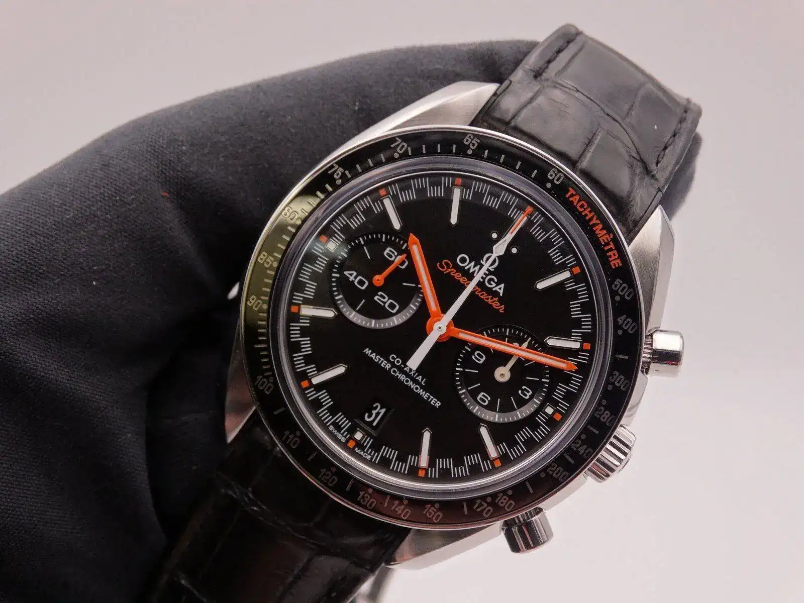 Omega Speedmaster Coaxial Master Chronometer 03272.JPG