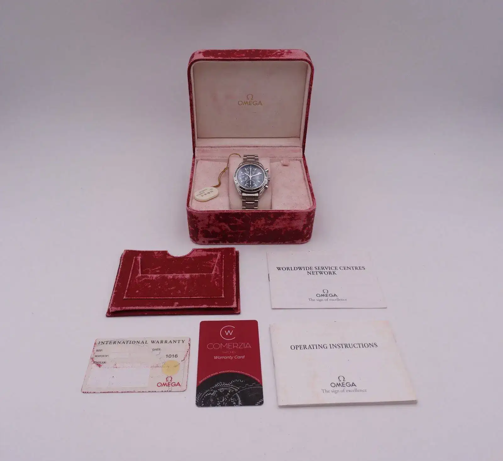 Omega Speedmaster Date Automatic 03307 copia.webp