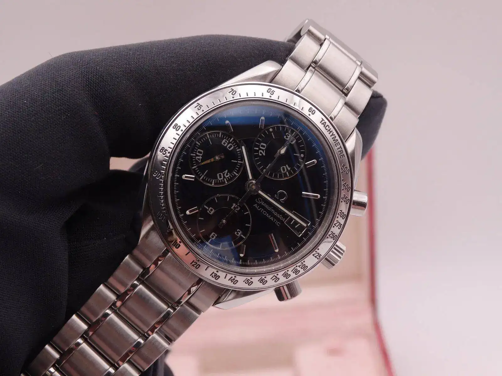 Omega Speedmaster Date Automatic 03330.webp