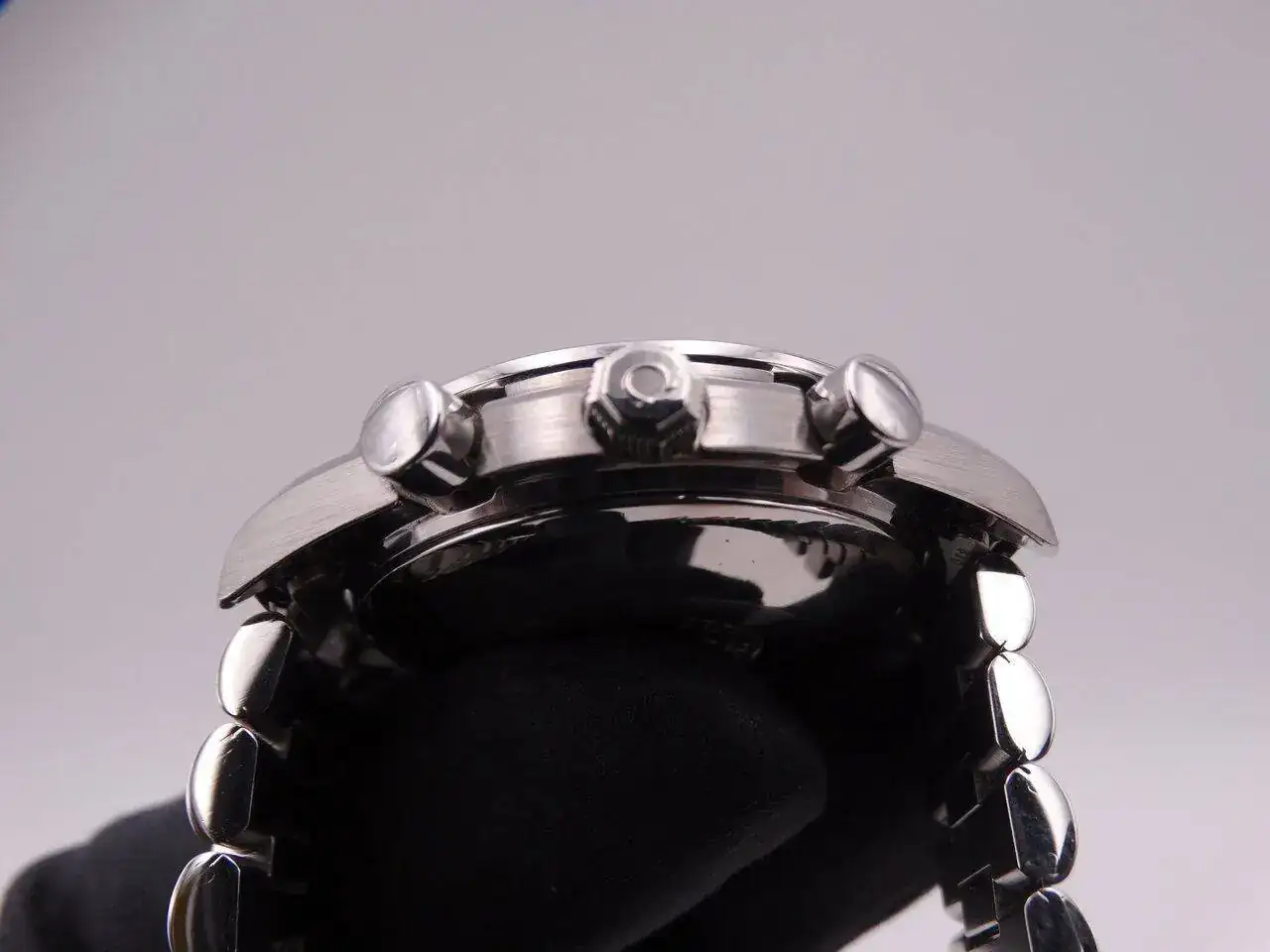 Omega Speedmaster Date Automatic 04653.webp