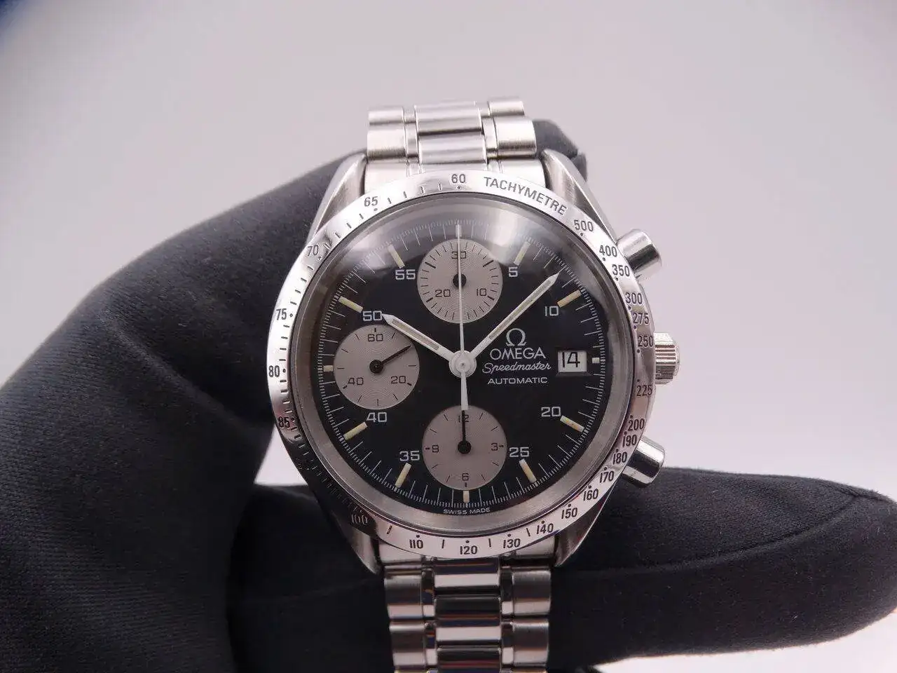 Omega Speedmaster Date Automatic 04671.webp