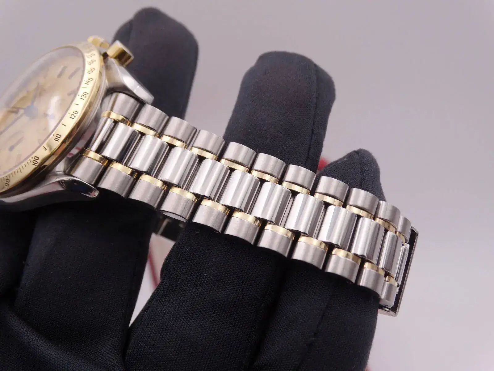 Omega Speedmaster Date Automatic Steel Gold 04062.webp