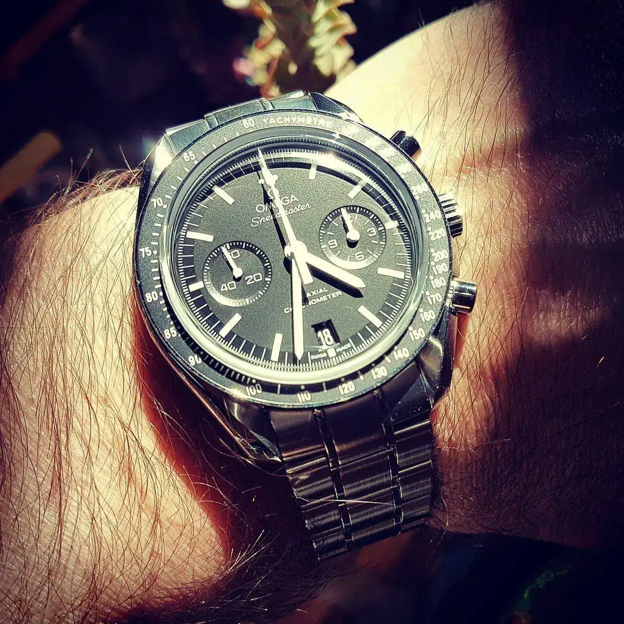 Omega Speedmaster Moonwatch Co-Axial Chronograph 44.25 mm Cal. 9300 (1).webp