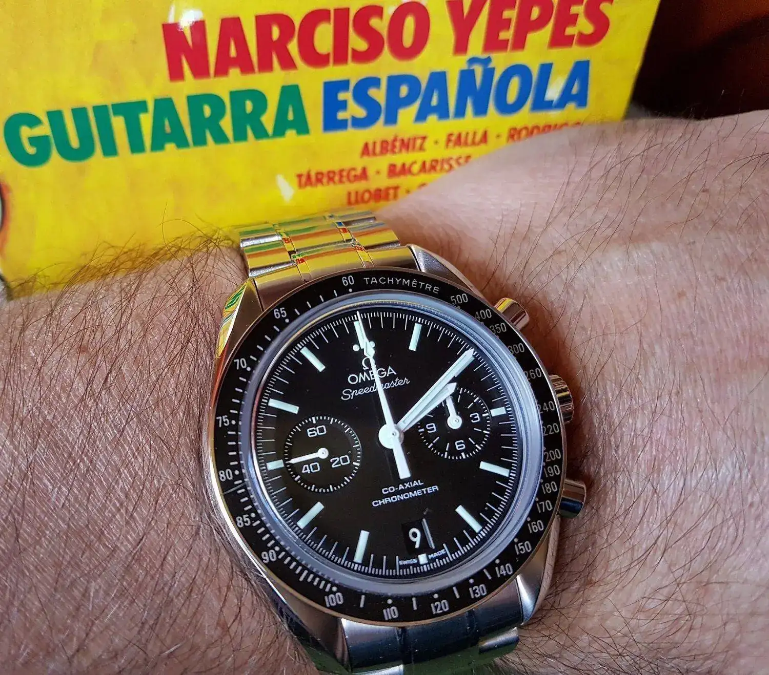 Omega Speedmaster Moonwatch Co-Axial Chronograph 44.25 mm Cal. 9300 (2).webp