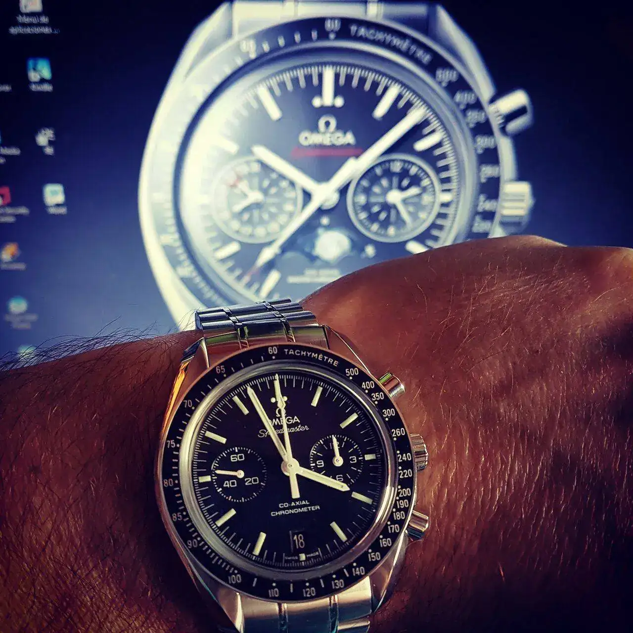 Omega Speedmaster Moonwatch Co-Axial Chronograph 44.25 mm Cal. 9300 (2).webp